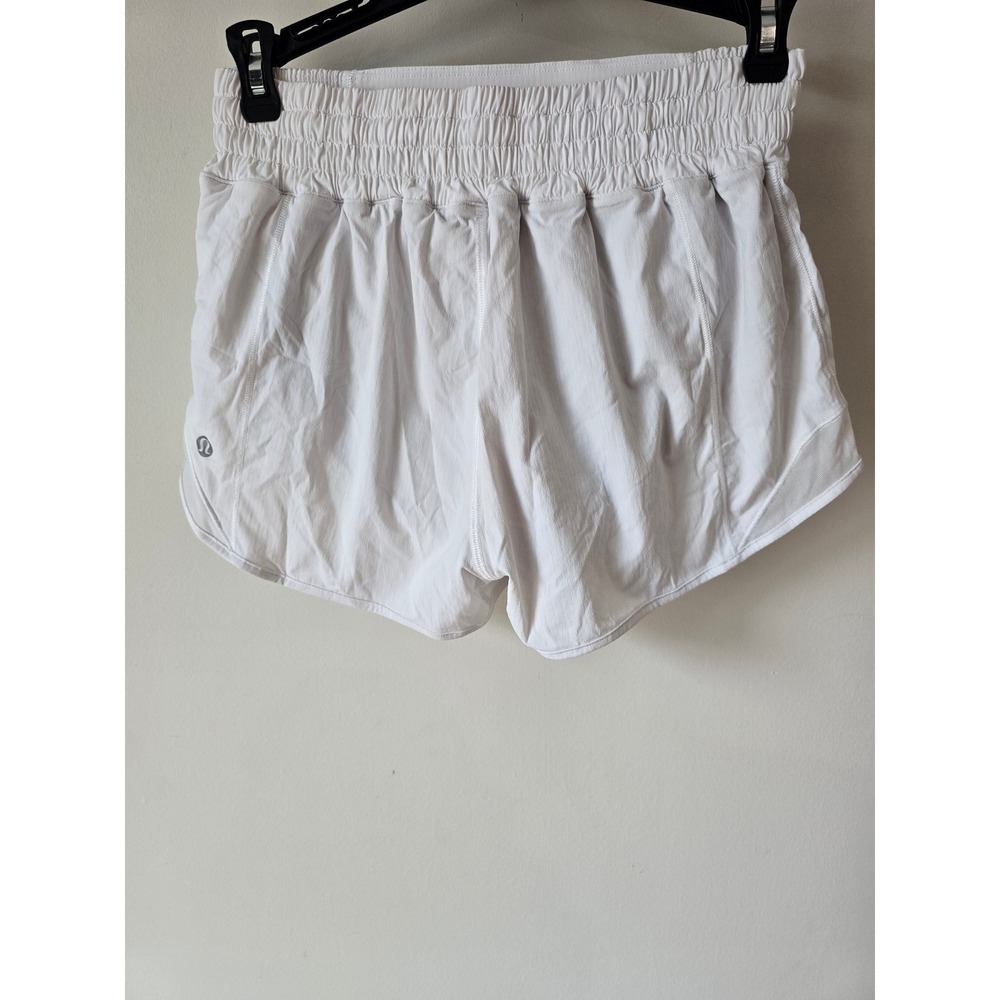Lululemon Hotty Hot High-Rise Lined Short 2.5 White Size 4 Running Shorts - Picture 2 of 13